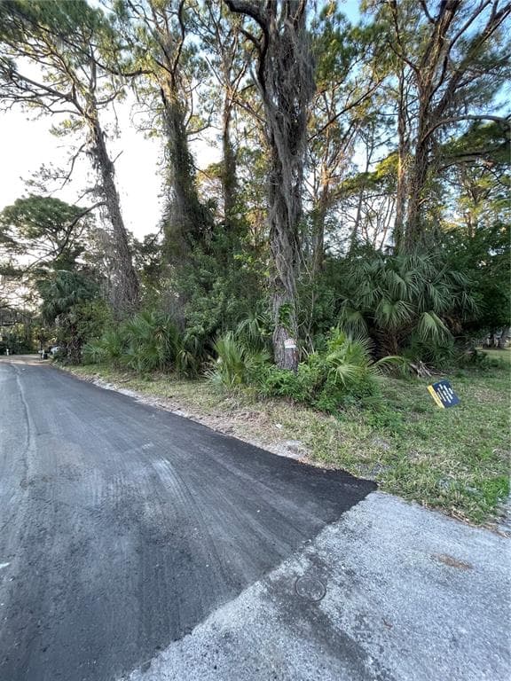 4947 LADYFISH COURT NEW PORT RICHEY, FL 34652