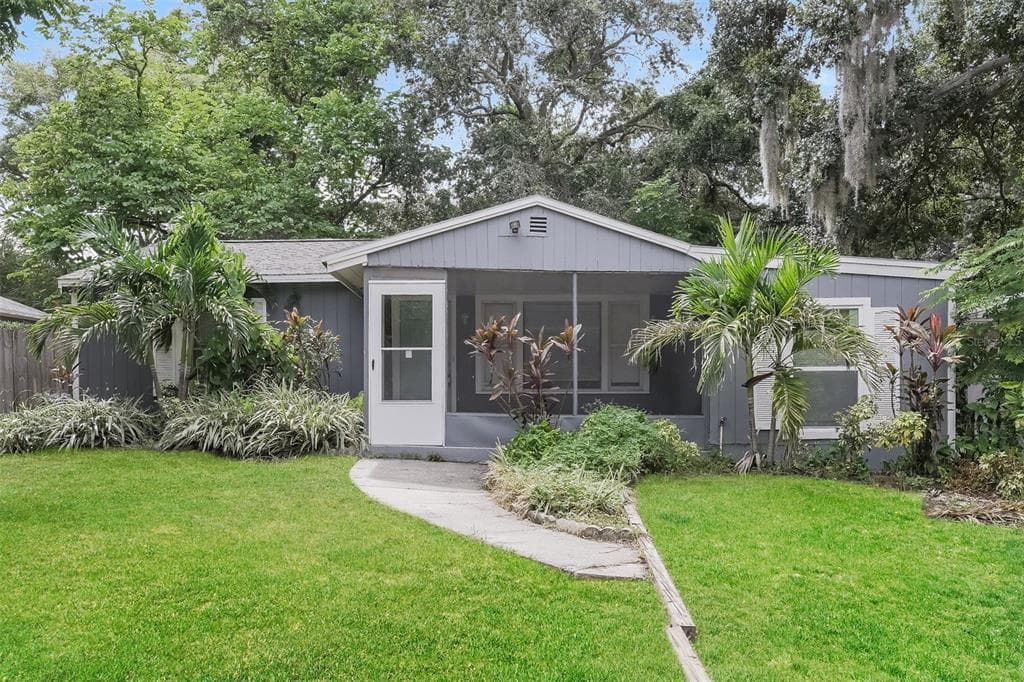 1962 CHENANGO AVENUE CLEARWATER, FL 33755