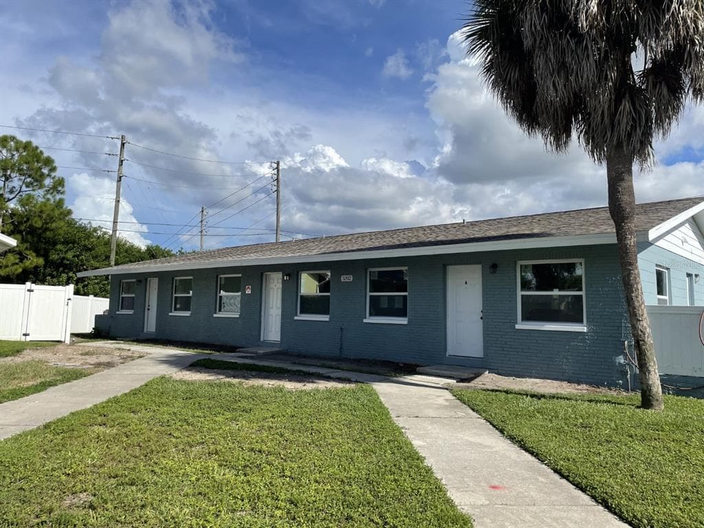 5202 LAUREL PLACE UNIT 1-3 CLEARWATER, FL 33760