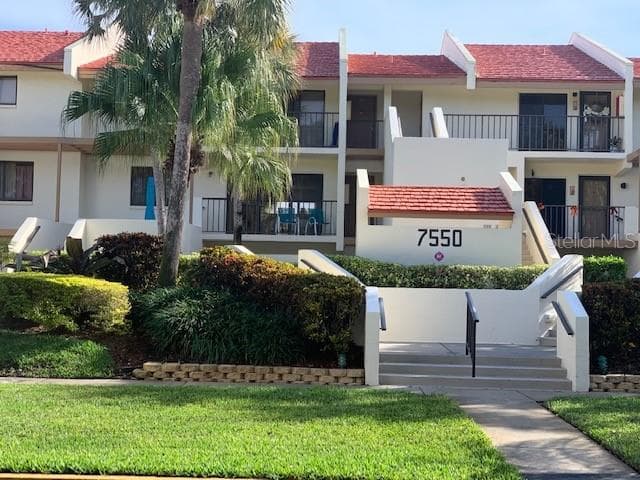 7550 SUNSHINE SKYWAY LANE S UNIT 123 ST PETERSBURG, FL 33711