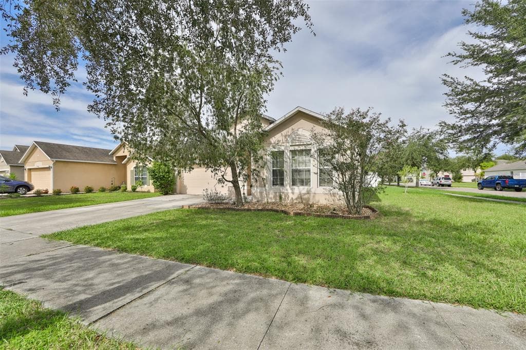 1314 SHERIDAN BAY DRIVE RUSKIN, FL 33570