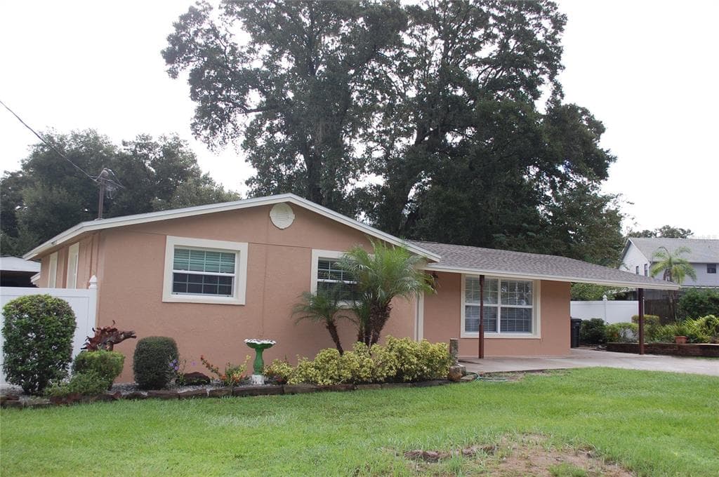 719 S SAINT CLOUD AVENUE VALRICO, FL 33594