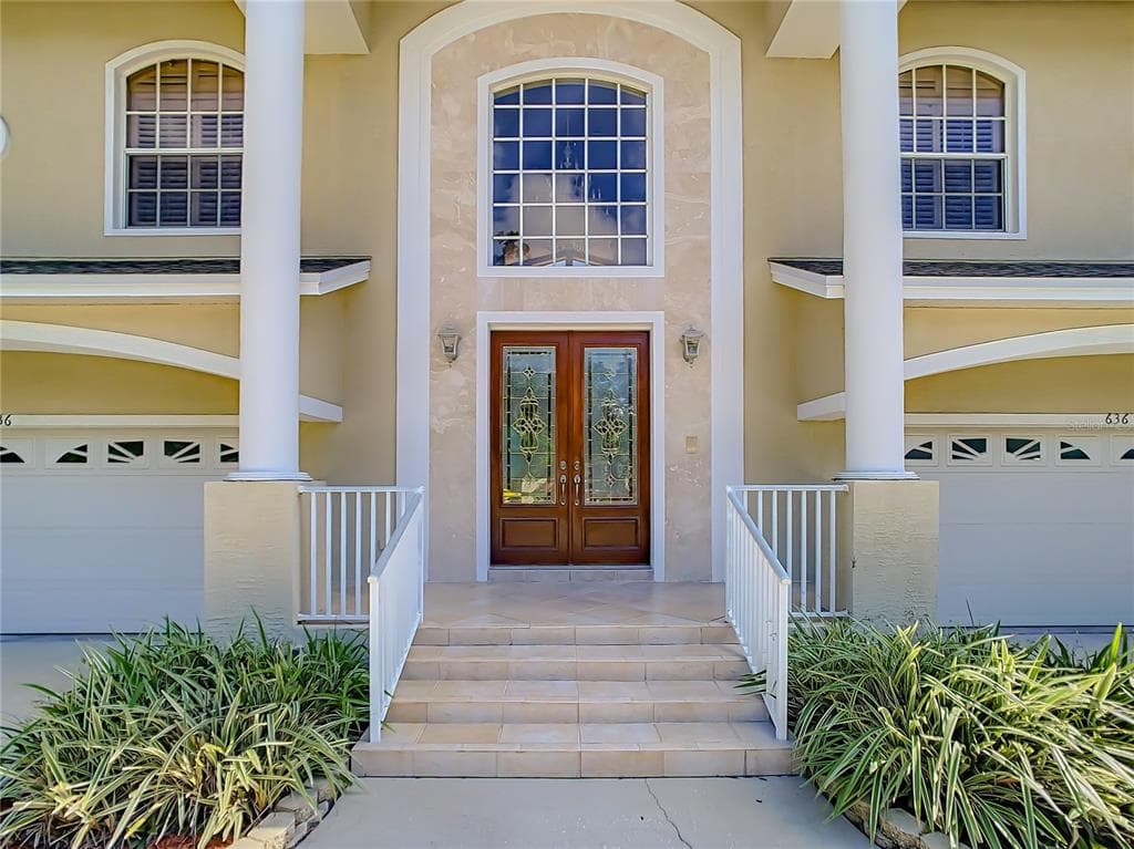 636 BAYSHORE DRIVE