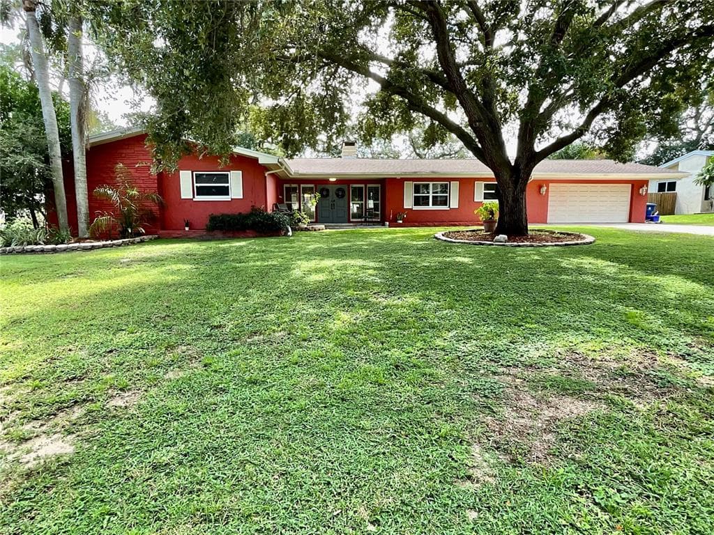 1825 OAK PARK DRIVE N CLEARWATER, FL 33764