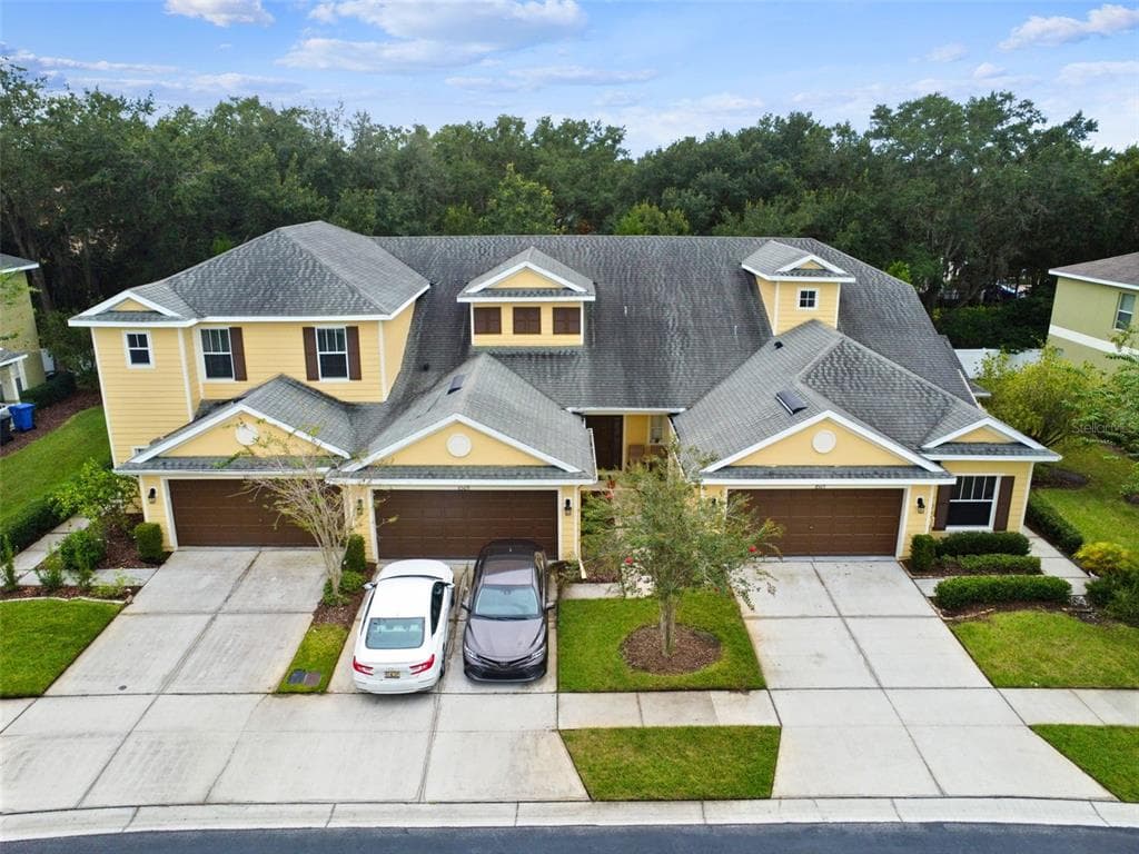 8507 BROKEN WILLOW COURT TAMPA, FL 33647
