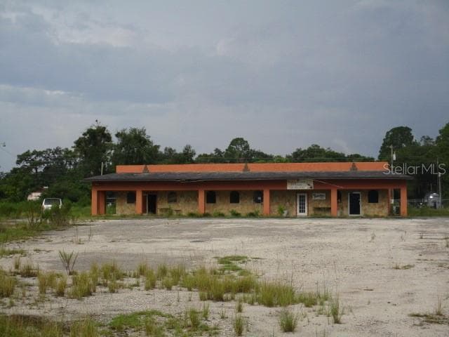 5273 TREIMAN BOULEVARD DADE CITY, FL 33523