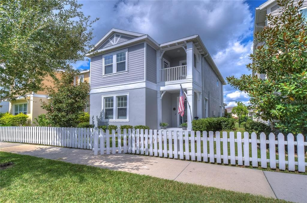 11122 GREAT NECK ROAD