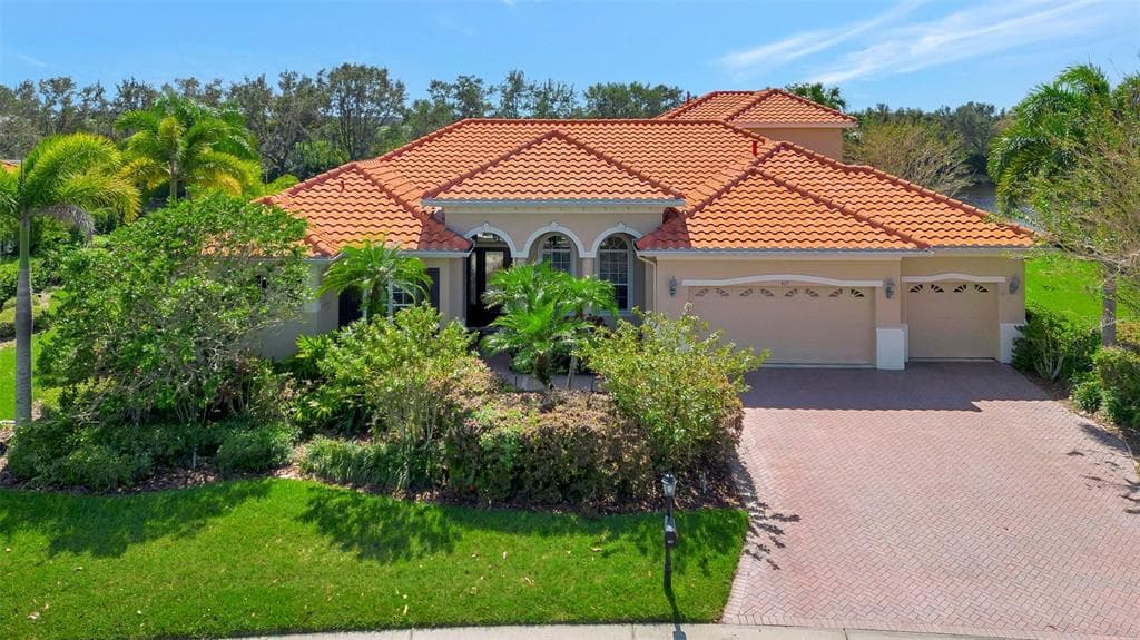 417 SAND CRANE COURT