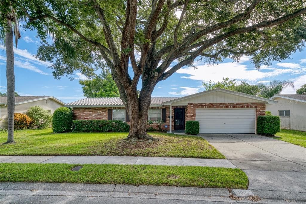 1815 ELMHURST DRIVE CLEARWATER, FL 33765