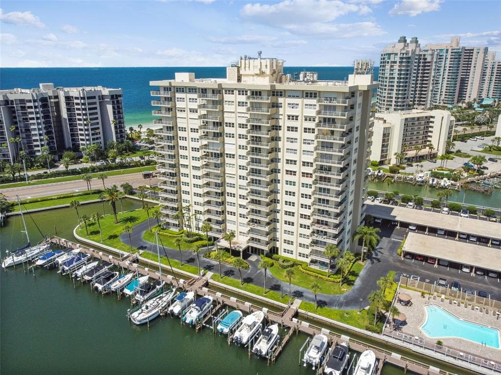 1621 GULF BOULEVARD UNIT 1402