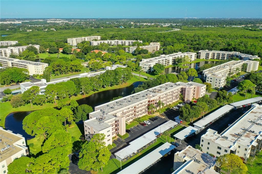 5980 80TH STREET N UNIT 210 ST PETERSBURG, FL 33709