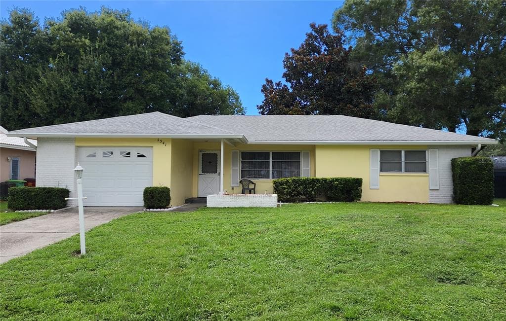 2541 BLACKWOOD CIRCLE CLEARWATER, FL 33763