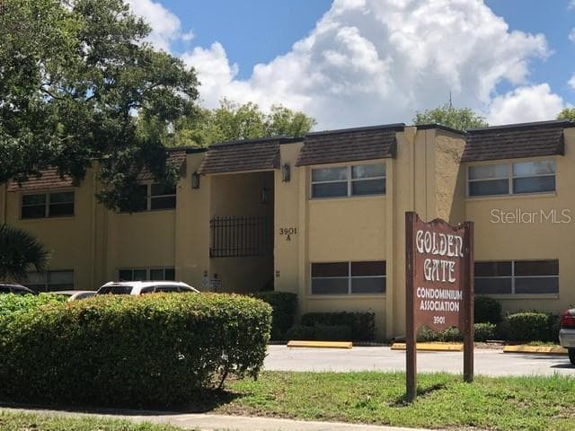 4455 38TH TERRACE N UNIT B15 ST PETERSBURG, FL 33714