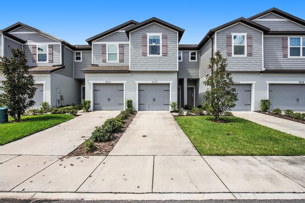 5014 BLUE LATAN LANE TAMPA, FL 33610
