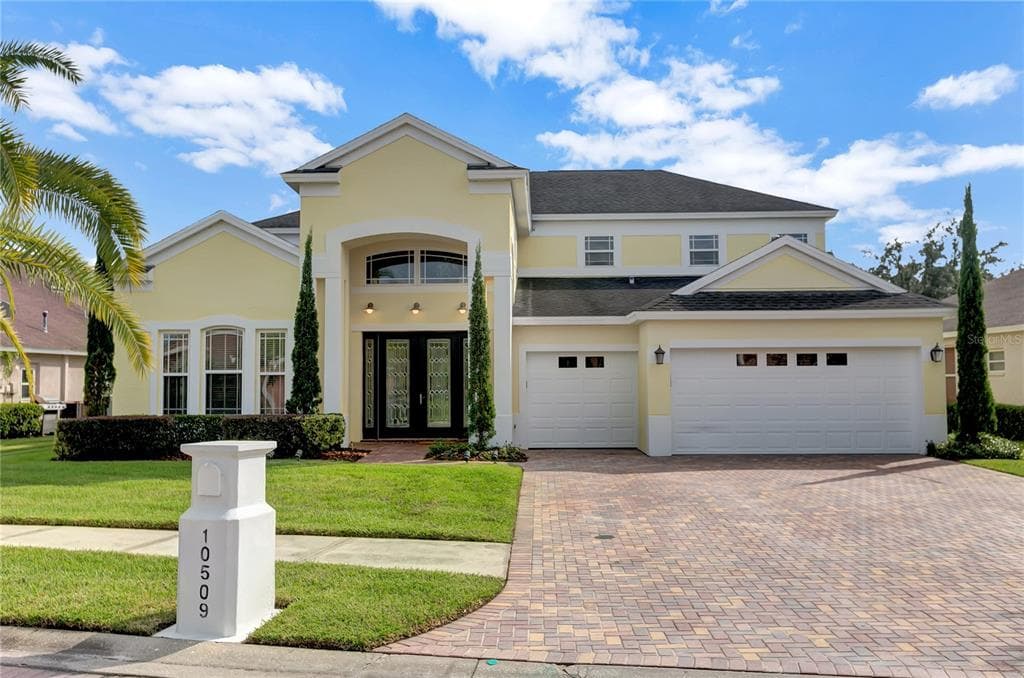 10509 MARTINIQUE ISLE DRIVE TAMPA, FL 33647