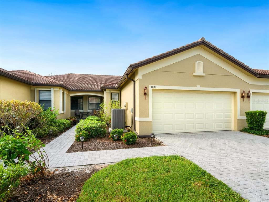 11121 CAMPAZZO DRIVE VENICE, FL 34292