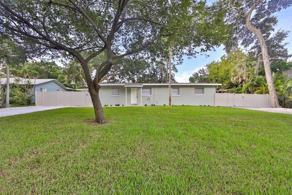 14140 VICTORIA ROAD LARGO, FL 33774