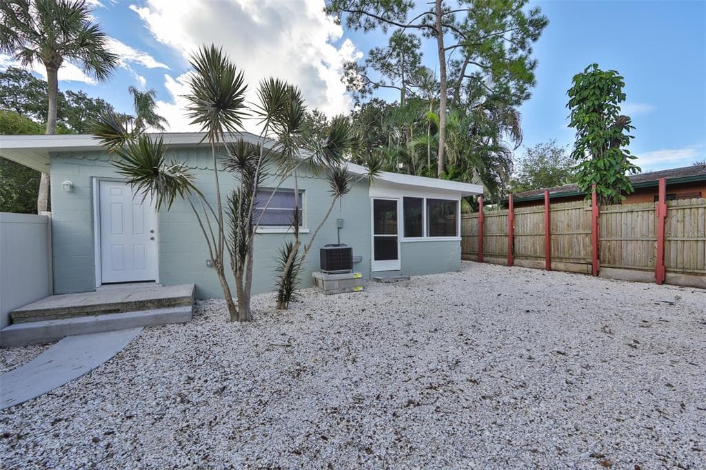 14160 VICTORIA ROAD LARGO, FL 33774