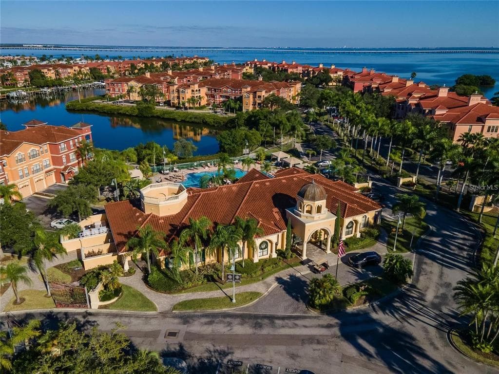2722 VIA TIVOLI UNIT 422A CLEARWATER, FL 33764