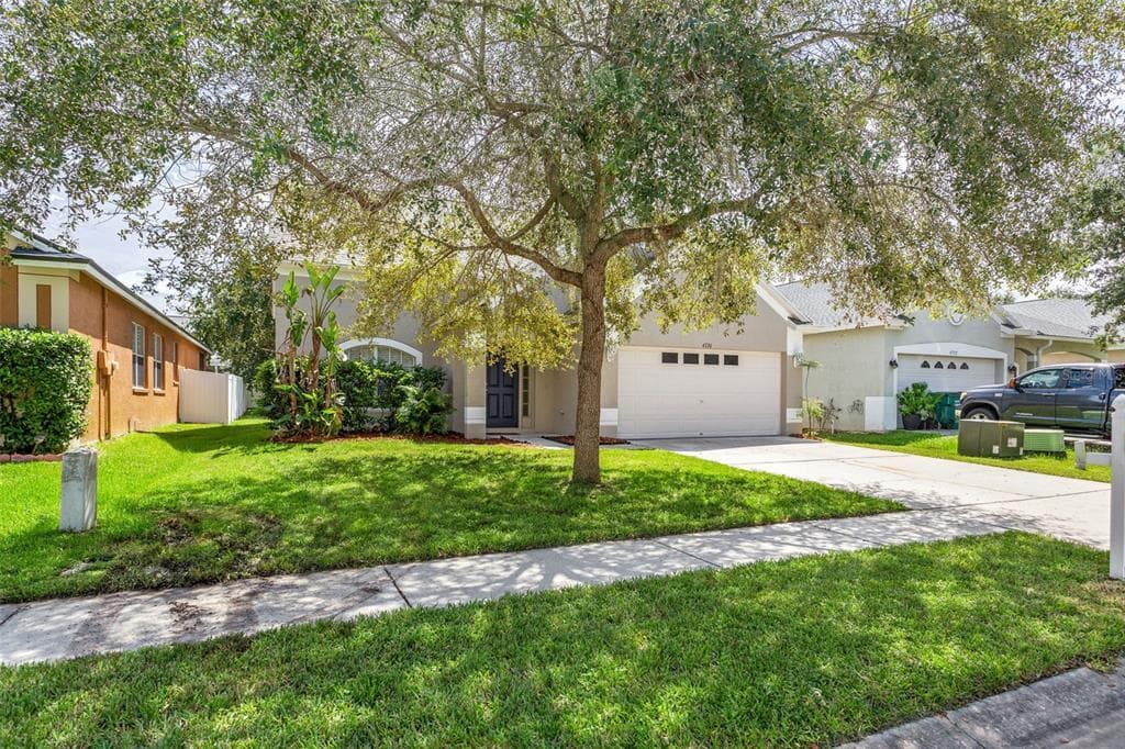 4736 RED PINE WAY WESLEY CHAPEL, FL 33545