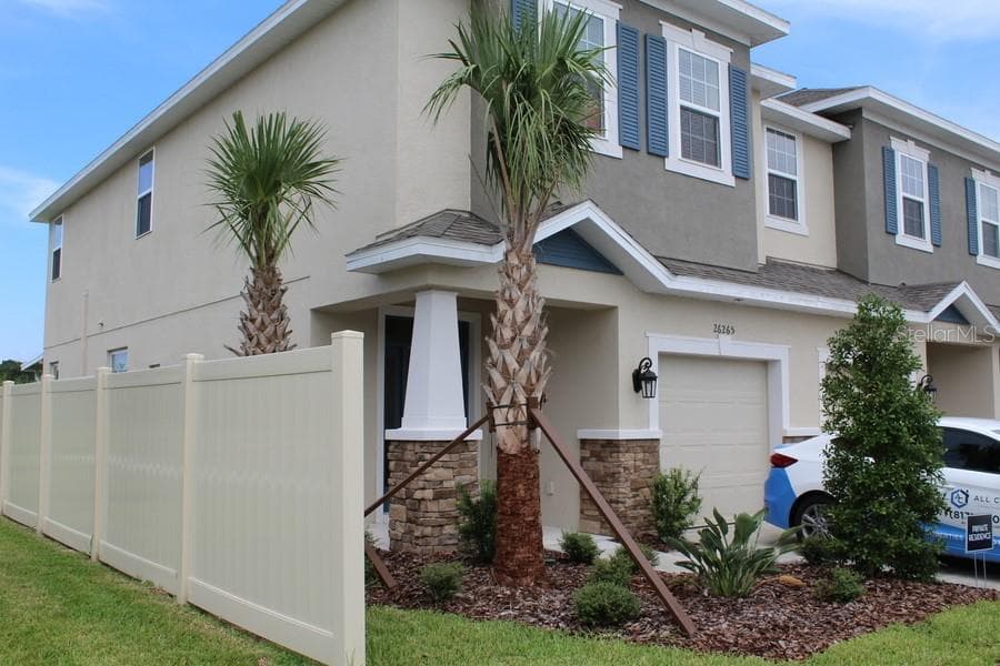 26265 LIMESTONE SPRINGS WAY WESLEY CHAPEL, FL 33544