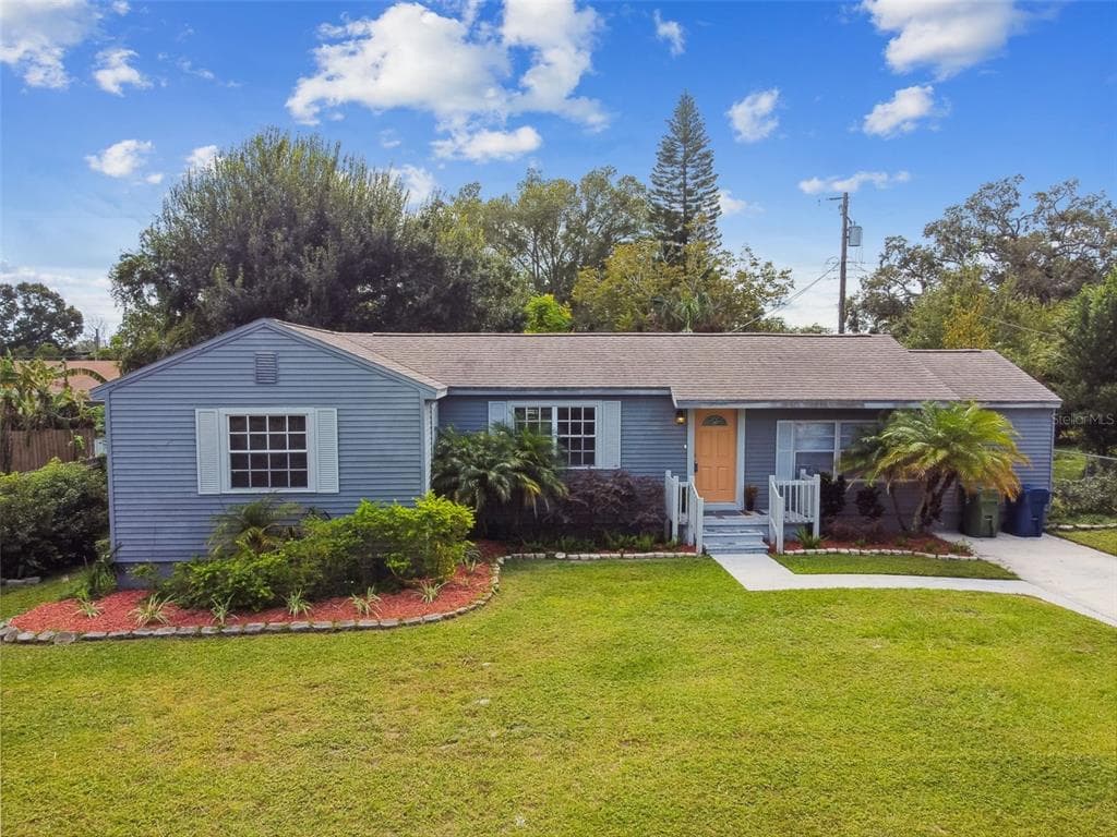 1528 W RIVER SHORE WAY TAMPA, FL 33603