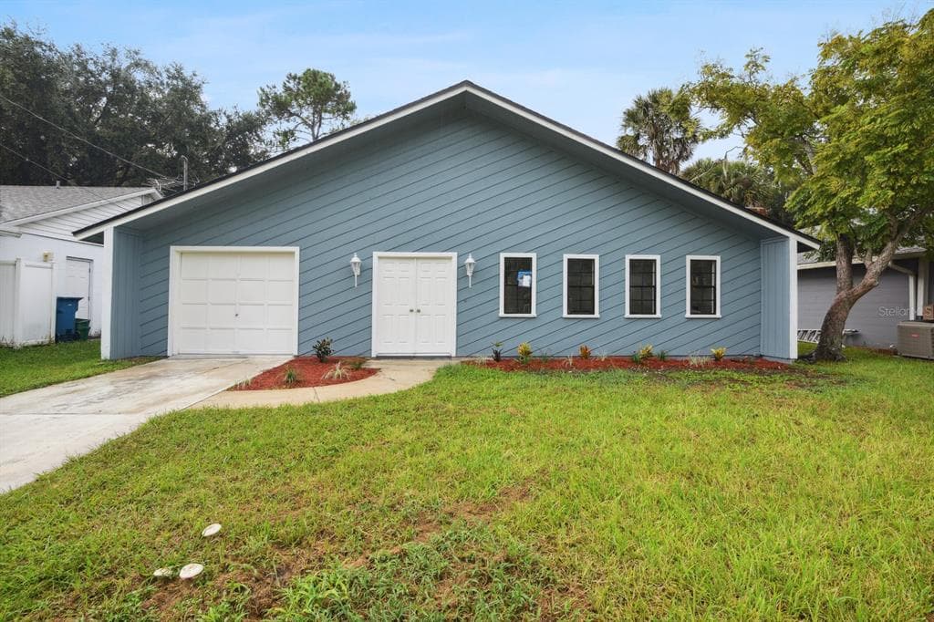 1908 DONALD PLACE DAYTONA BEACH, FL 32119