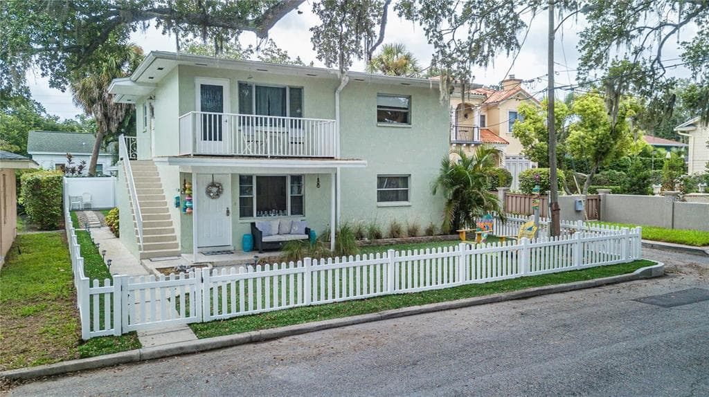 607 LIME AVENUE CLEARWATER, FL 33756