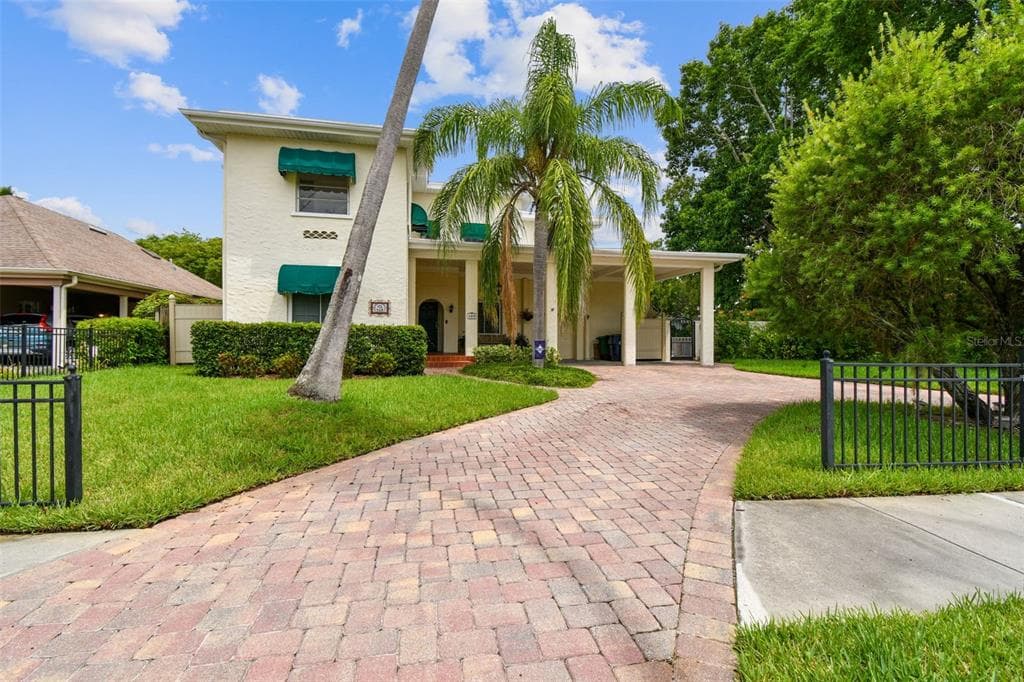 409 W DAVIS BOULEVARD TAMPA, FL 33606