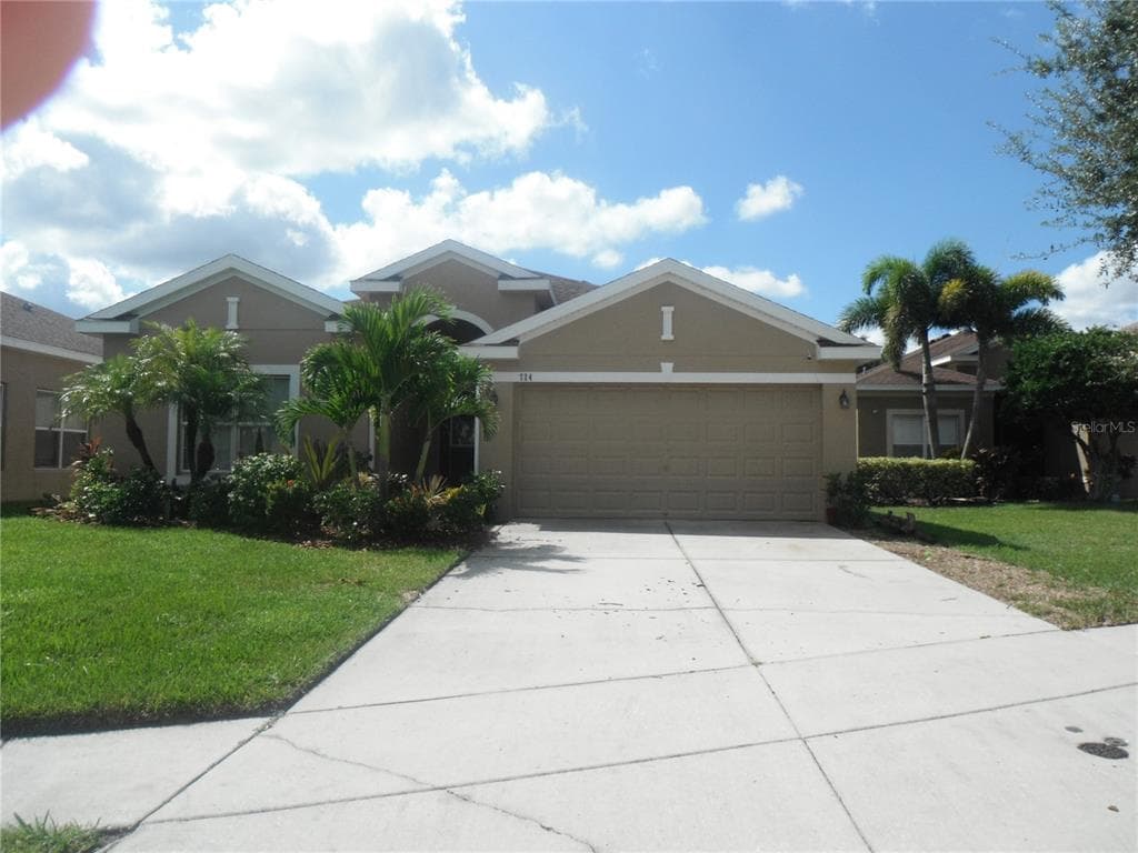 724 GRIFFEN HEIGHTS COURT RUSKIN, FL 33570