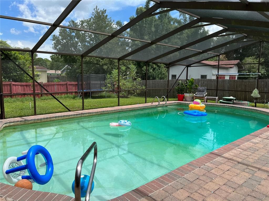 404 13TH STREET SW RUSKIN, FL 33570