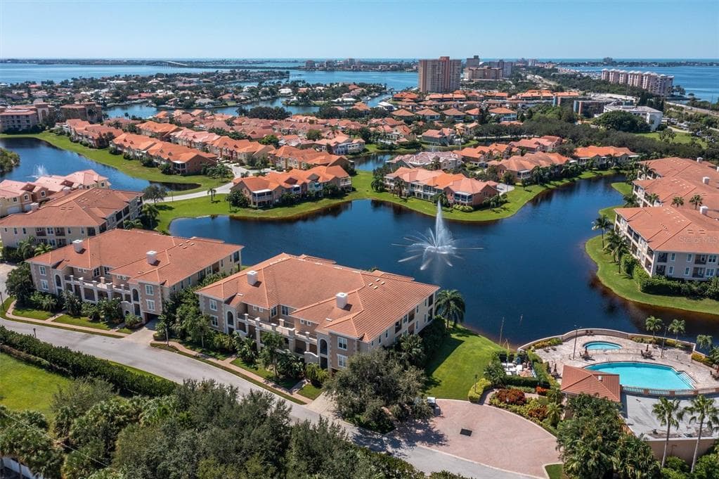 6 FRANKLIN COURT S UNIT 42A ST PETERSBURG, FL 33711
