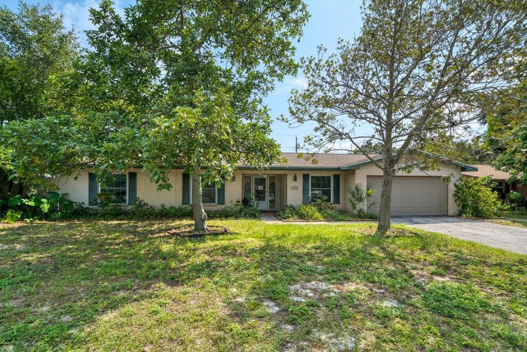 13700 86TH AVENUE N SEMINOLE, FL 33776