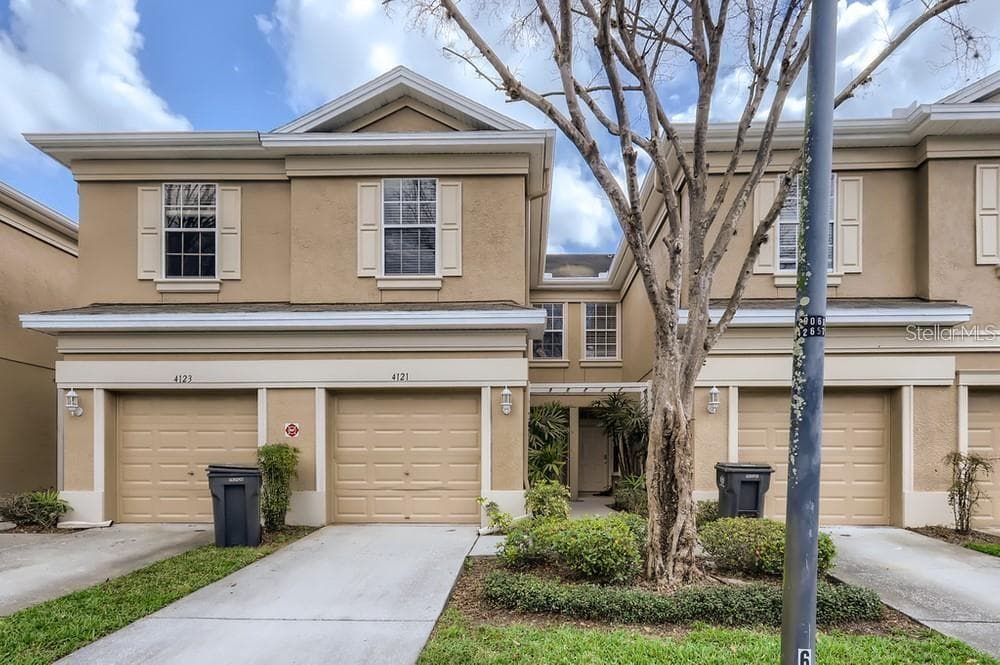4121 BISMARCK PALM DRIVE TAMPA, FL 33610