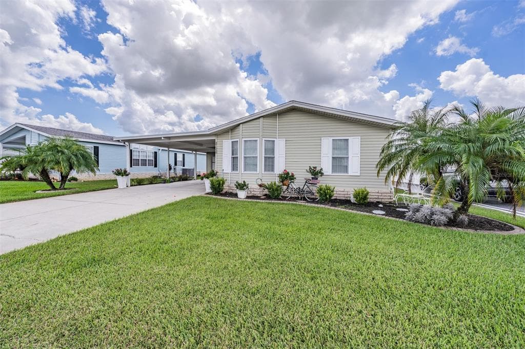 37550 GILL AVENUE ZEPHYRHILLS, FL 33541
