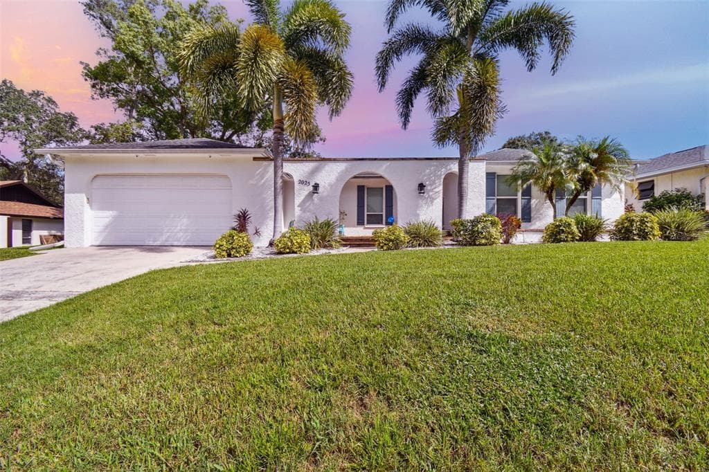 2025 SPANISH PINES DRIVE DUNEDIN, FL 34698