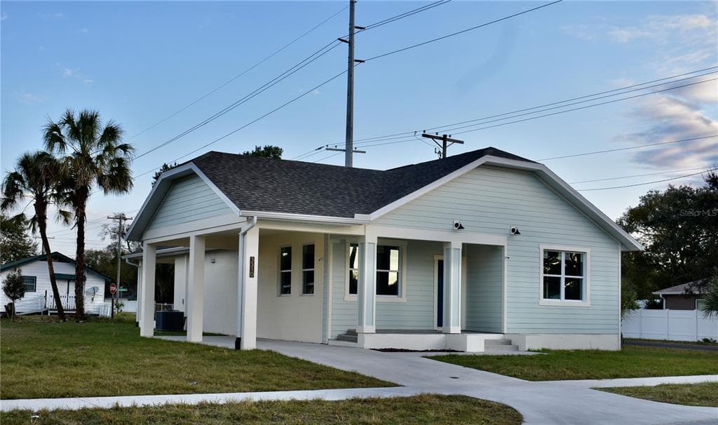 3310 E MCBERRY STREET TAMPA, FL 33610