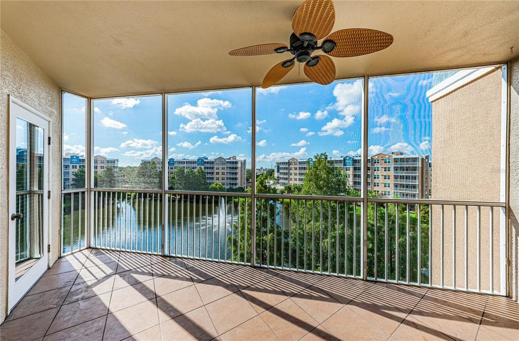 960 STARKEY ROAD UNIT 4402