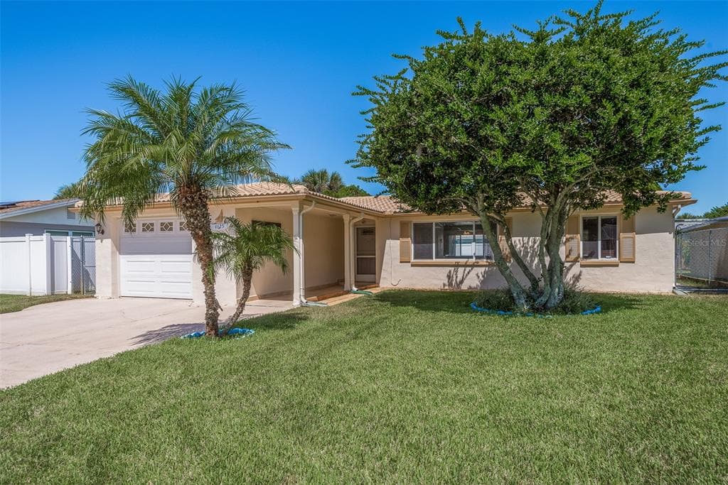 4625 COMPASS COURT