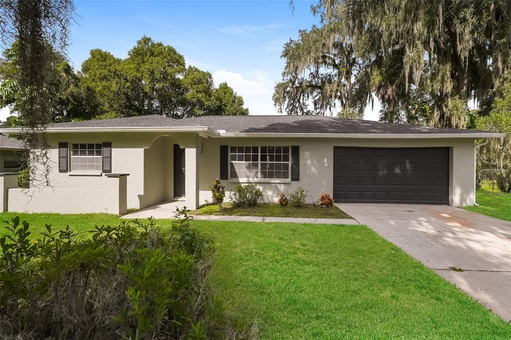 2904 FOREST CIRCLE SEFFNER, FL 33584
