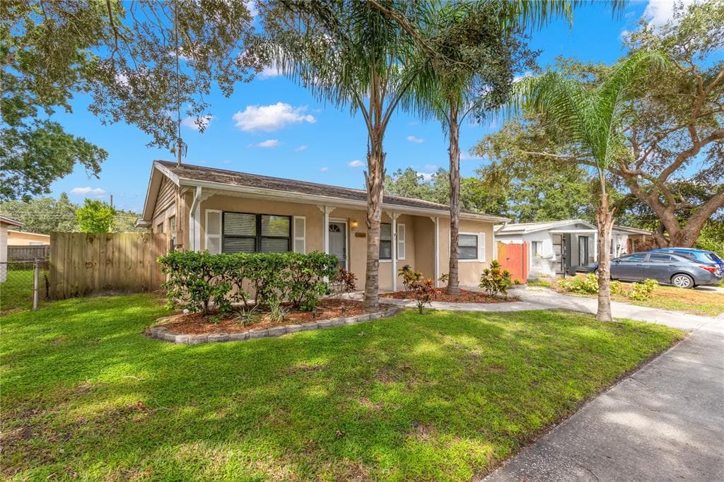 4509 W ROGERS AVENUE TAMPA, FL 33611