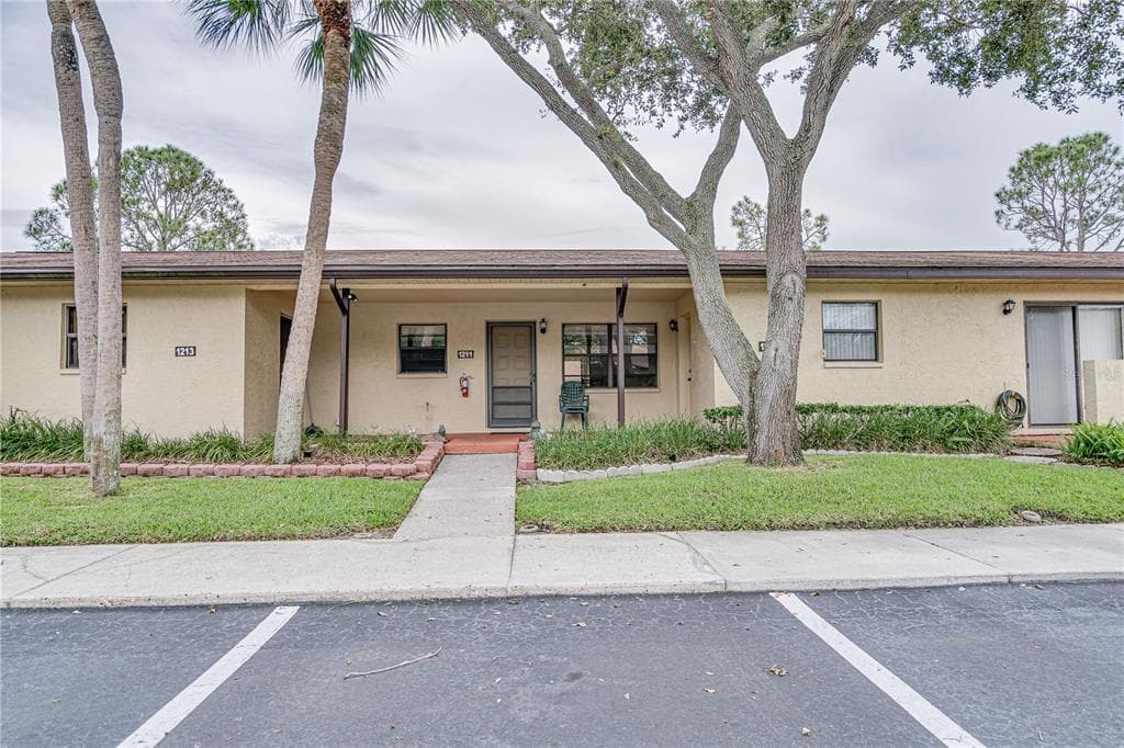 1211 9TH CIRCLE SE LARGO, FL 33771