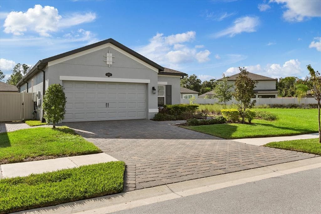 1965 PARTERRE AVENUE LUTZ, FL 33558