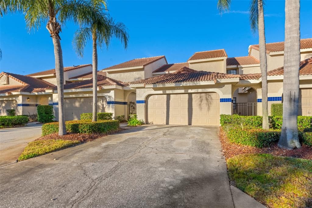 10442 SAINT TROPEZ PLACE UNIT 104 TAMPA, FL 33615