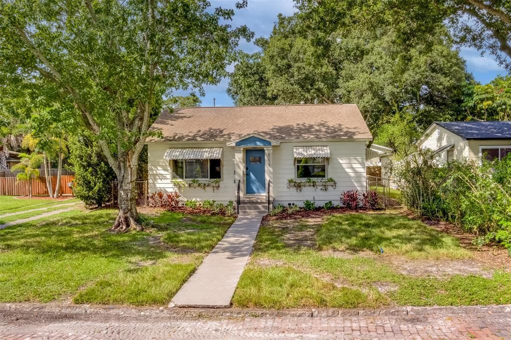 4035 3RD AVENUE N ST PETERSBURG, FL 33713