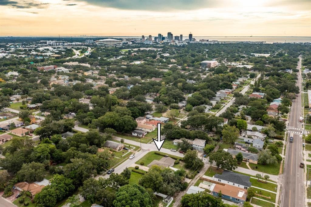 2560 14TH AVENUE S ST PETERSBURG, FL 33712