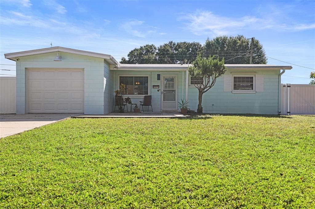 6823 21ST STREET N ST PETERSBURG, FL 33702