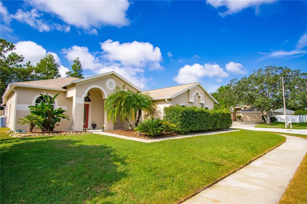 28745 STORMCLOUD PASS WESLEY CHAPEL, FL 33543