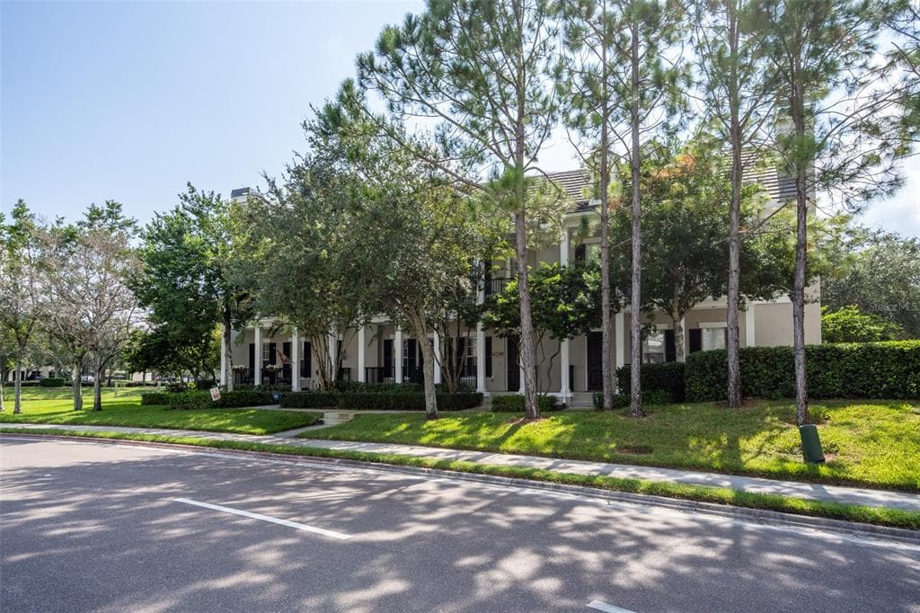 185 NEWBURY PLACE N ST PETERSBURG, FL 33716