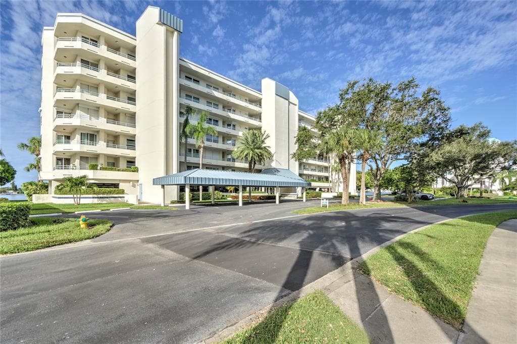 7984 SAILBOAT KEY BOULEVARD S UNIT 306 SOUTH PASADENA, FL 33707